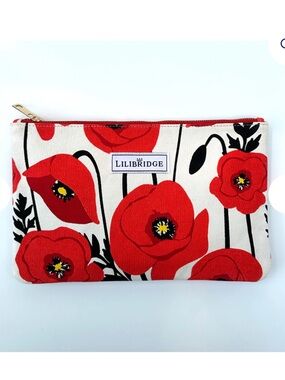 The Lilibridge Clutch